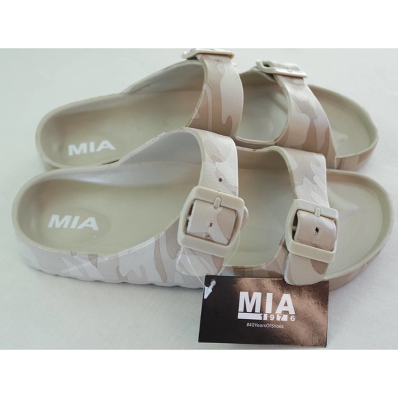 Mia Toulon Womens Sandals Shoes 9 Camo Slip On Arch Support Dual Buckle New - Picture 1 of 10